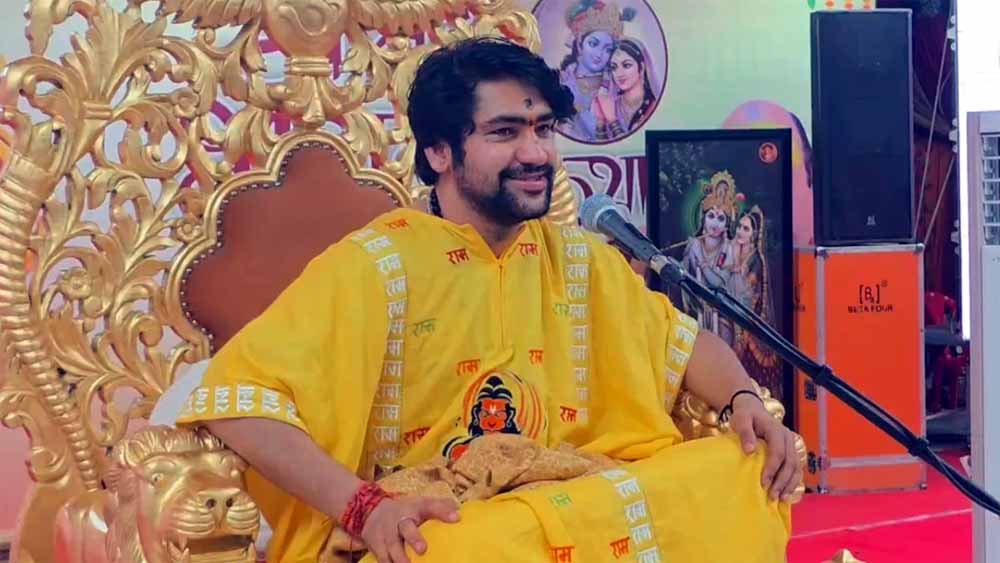 dhreendra shastri.jpg