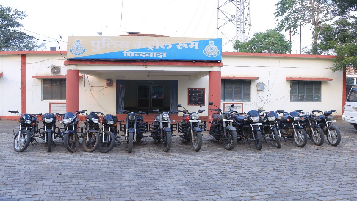 MP Police: वाहन चोरो पर लगातार कार्रवाई, 44 मोटरसाइकिलें बरामद