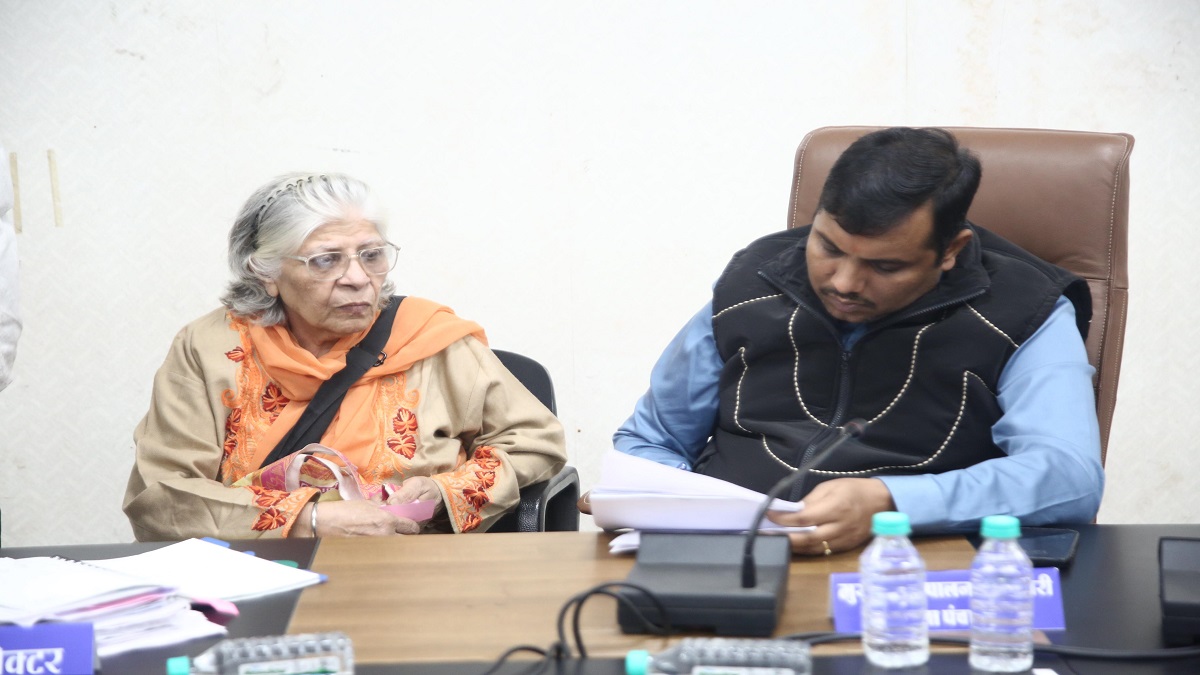 Bhopal News: किसान भाई फार्मर आईडी बनवाएं, कलेक्टर सिंह ने की अपील